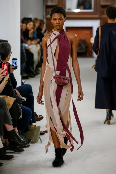 Look 42